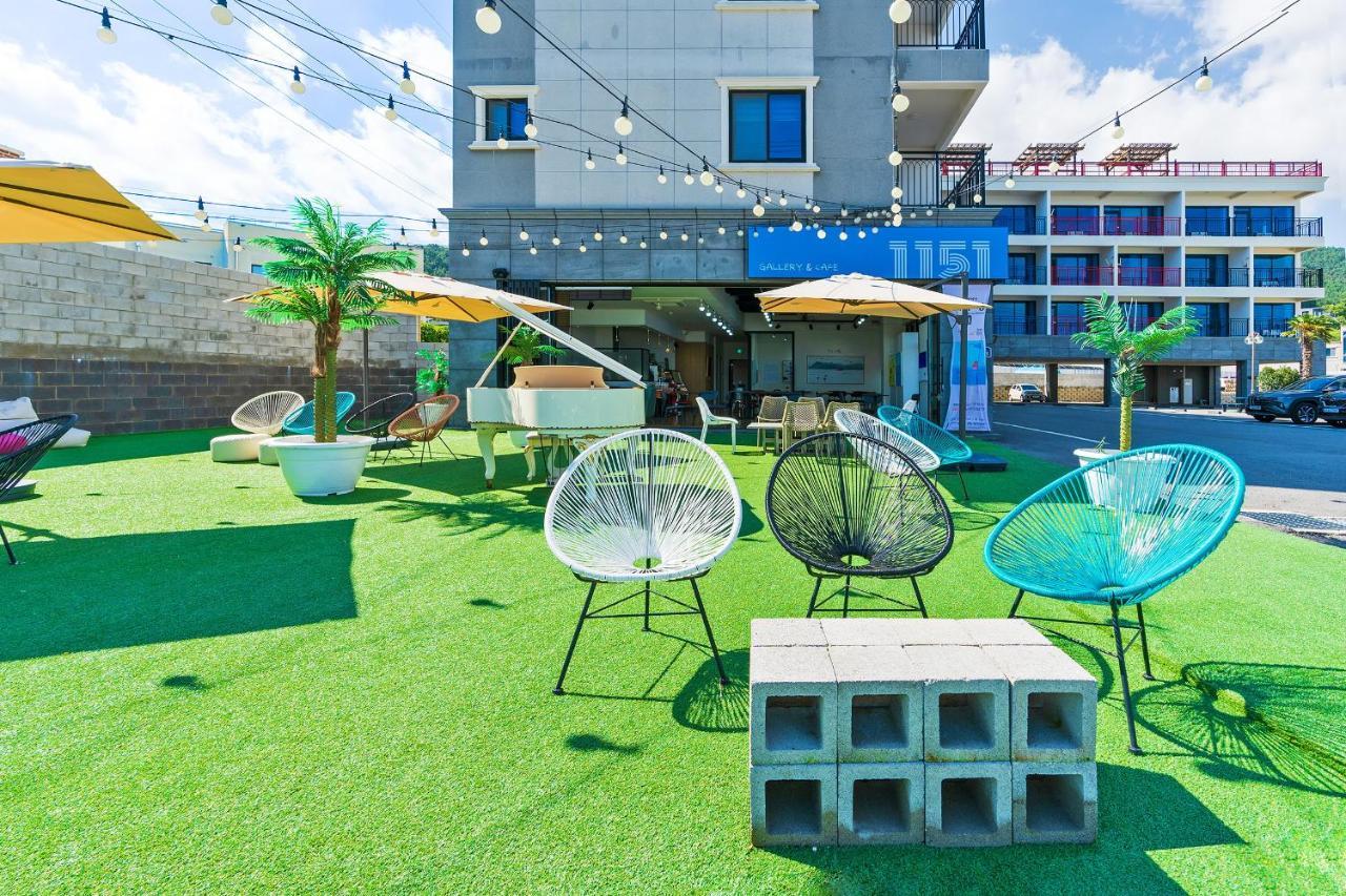 Gold Beach Resort Yeosu Buitenkant foto