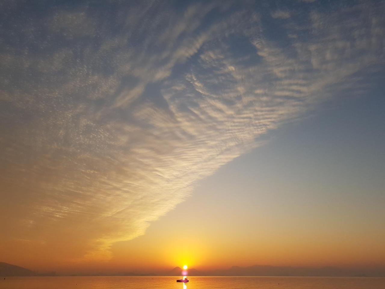 Gold Beach Resort Yeosu Buitenkant foto